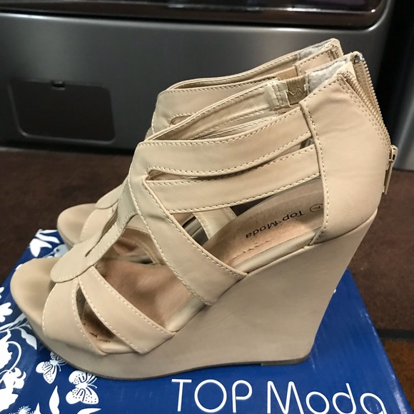 Heels - Picture 3 of 4